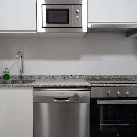 Avg Ezcurdia 27 Playa San Lorenzo Gijon