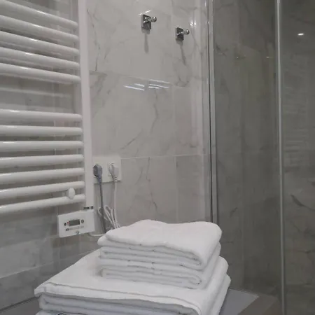 Avg Ezcurdia 27 Playa San Lorenzo Gijon